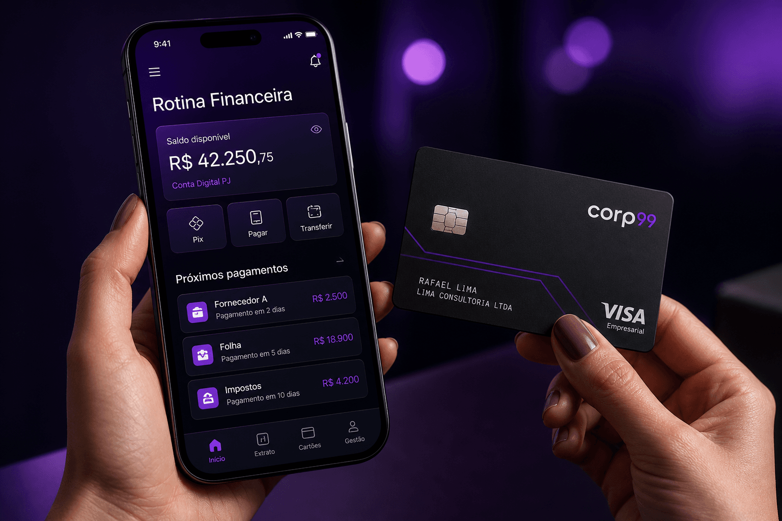 Cliente Banco Luri com cartão corporativo e celular em ambiente premium